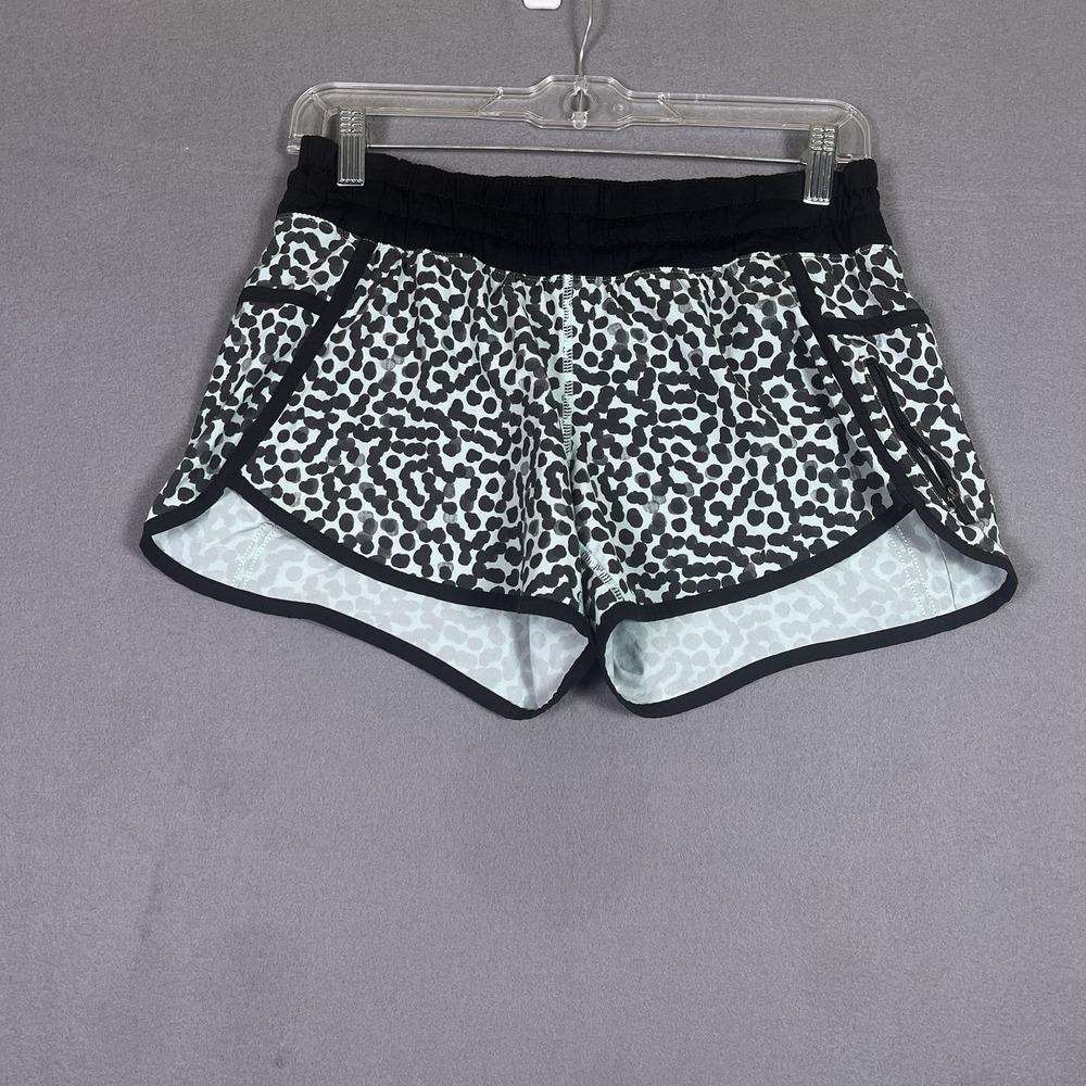 Lululemon Tracker Short Women Size 4 Blue Animal Print Athletic Running